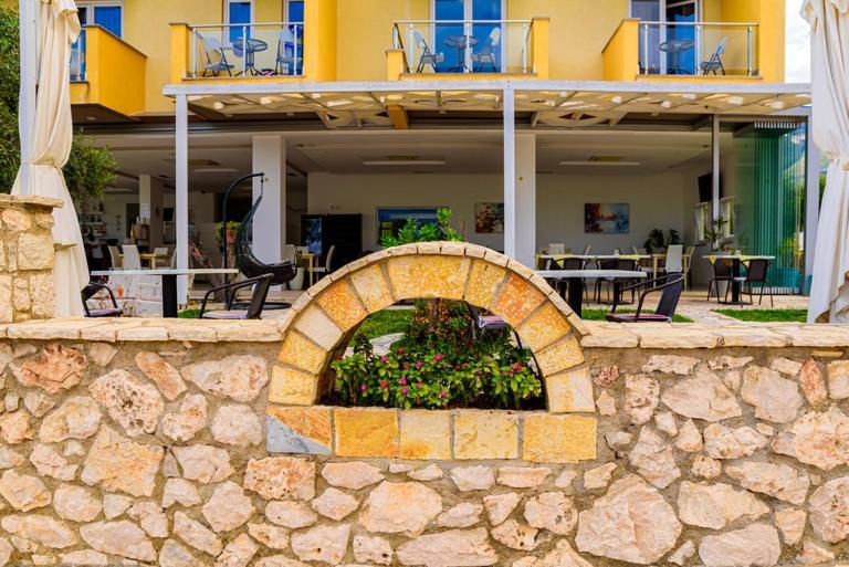Hotel Orange Dhërmi Zewnętrze zdjęcie