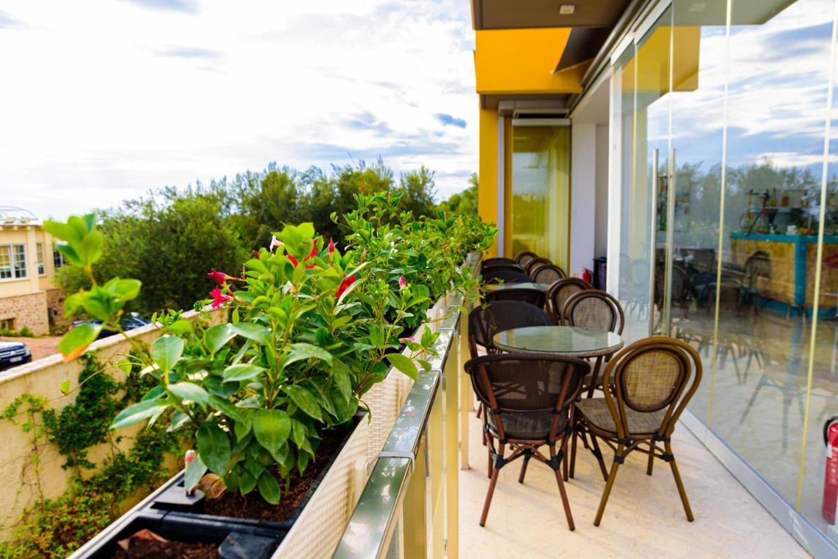 Hotel Orange Dhërmi Zewnętrze zdjęcie