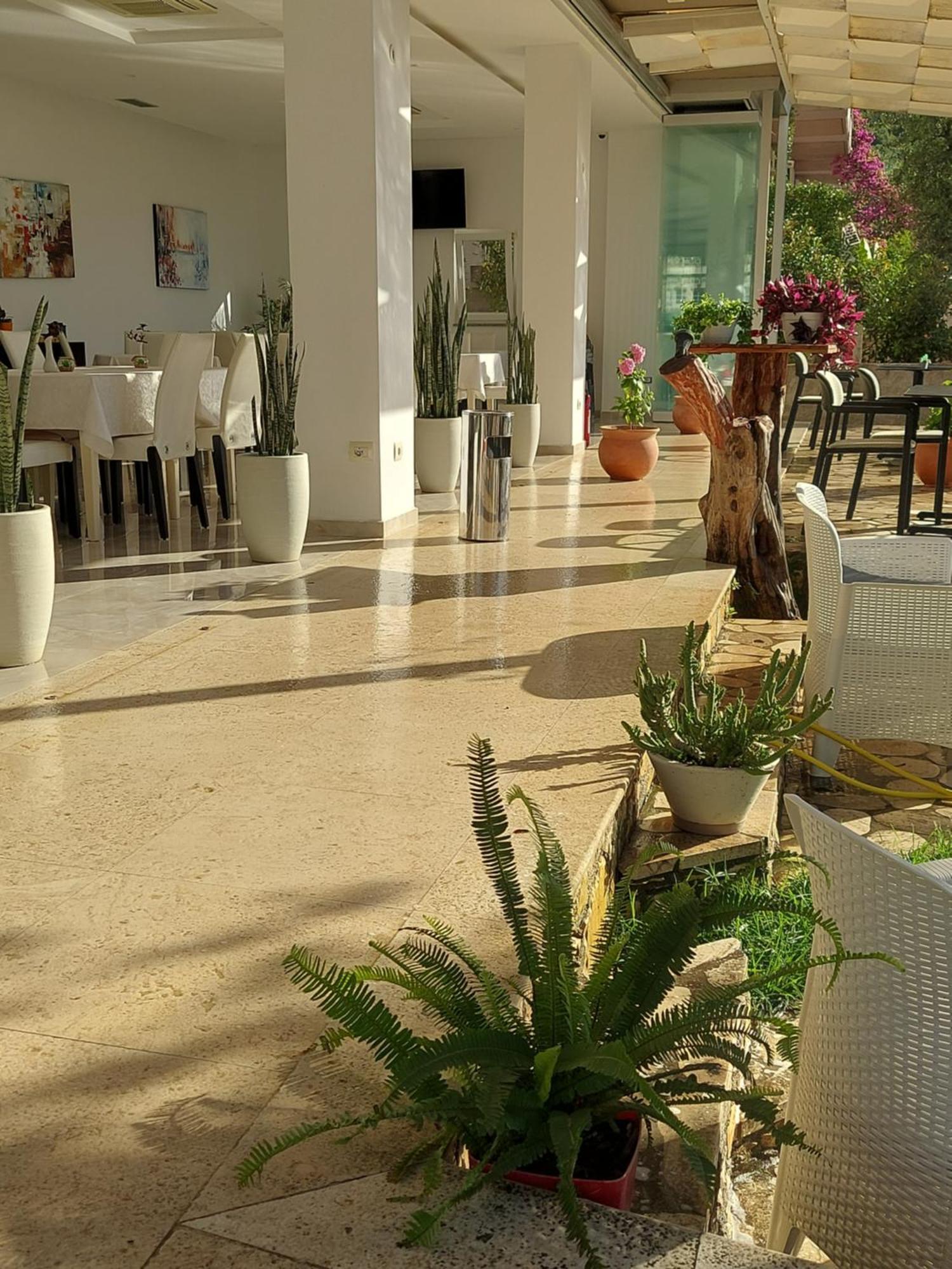Hotel Orange Dhërmi Zewnętrze zdjęcie